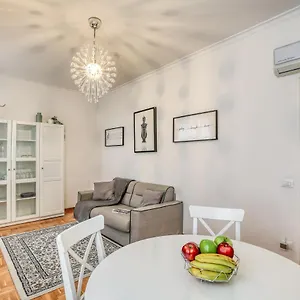  Apartamento Atrhome Penthouse Frattina Italia